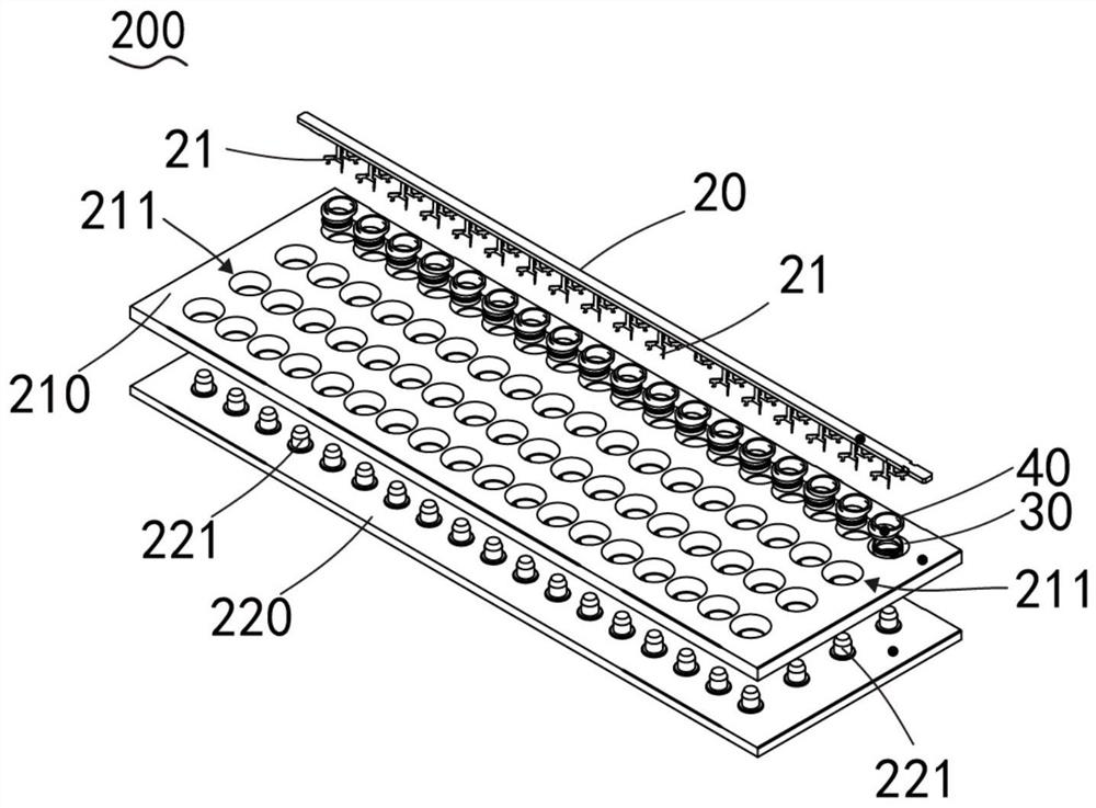 Automatic separation device for electroplated product and electroplated shielding piece