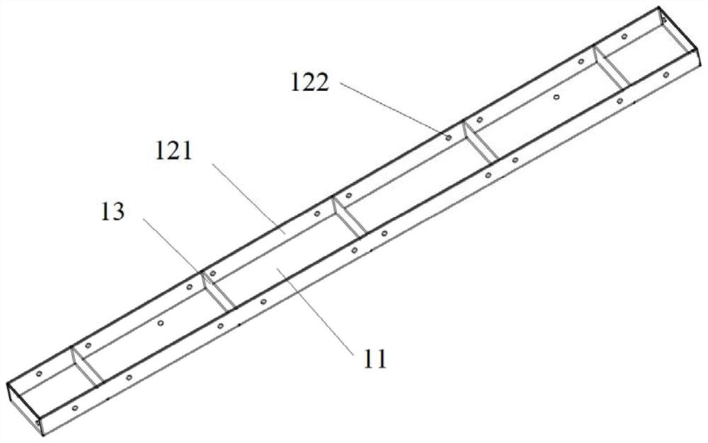 Connecting form, form erecting structure and form erecting method