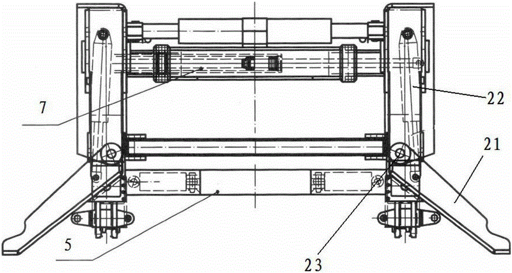 A middle tank hydraulic crane