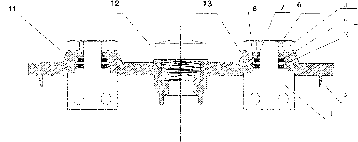 Sealing device for protecting terminal posts of power lithium ion battery from weeping