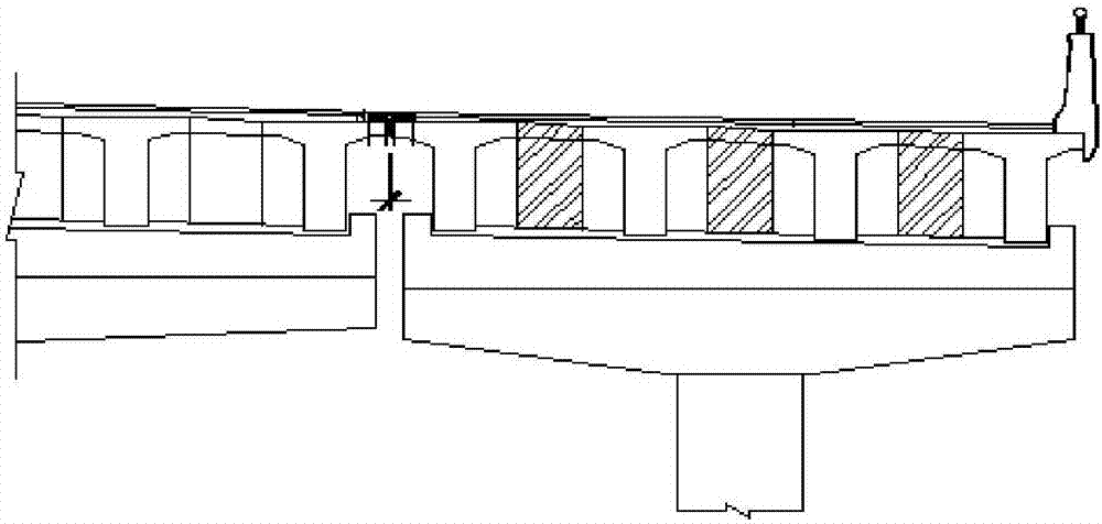 Quick connection structure for widening bridge floor system of bridge through UHPC material