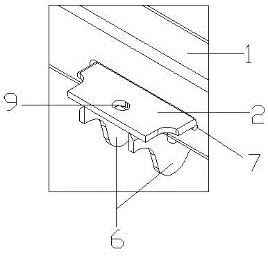 Suspended structure for heavy equipment