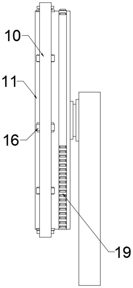 An equidistant pile driver with adjustable transmission ratio