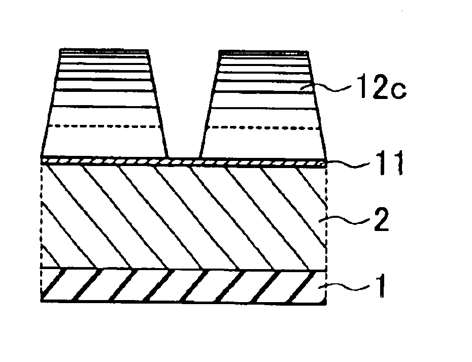 Method of forming a resist pattern and fabricating tapered features