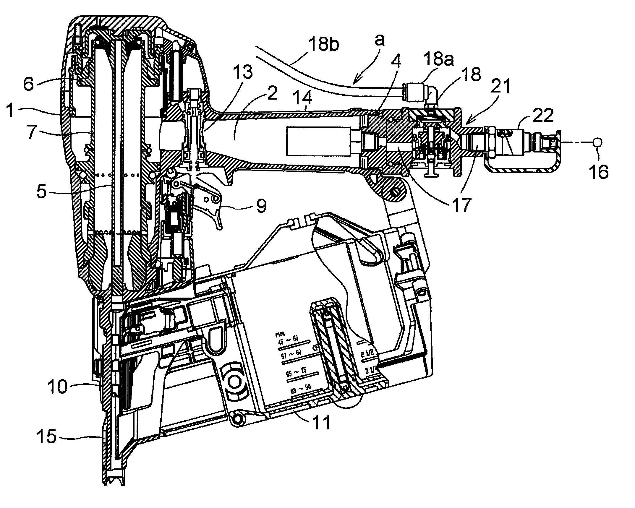 Pneumatic tool with air duster