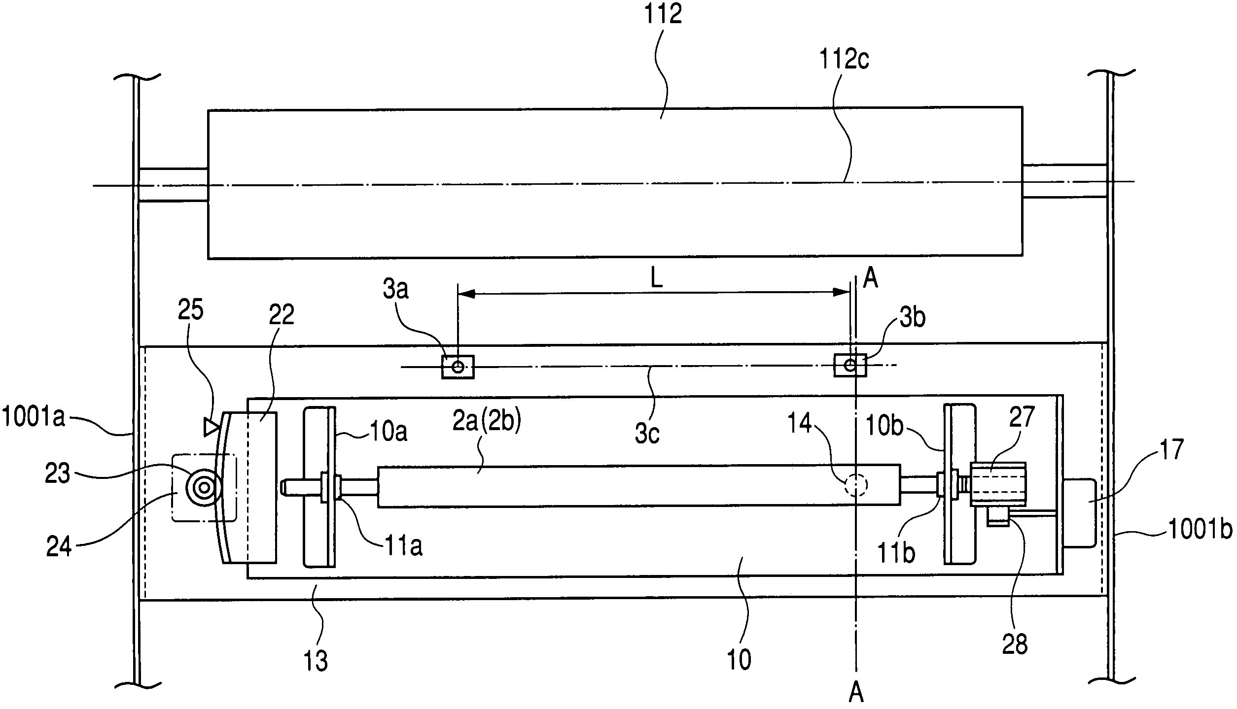 Pivotal sheet conveying apparatus for skew correction and image forming apparatus