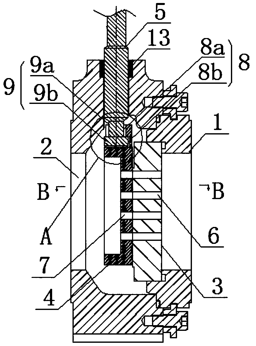 Sliding plate valve structure