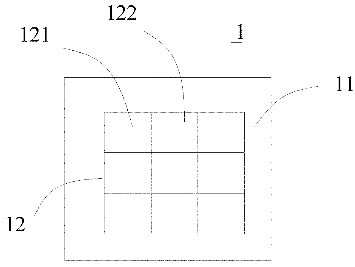 Data line share (DLS) array substrates and the display devices thereof for reducing signal delay