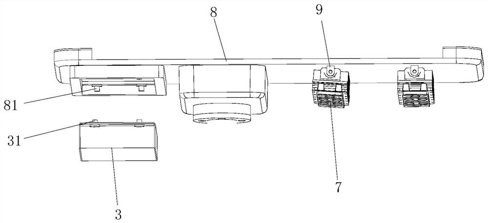 Photovoltaic street lamp with foldable solar panel and implementation method thereof