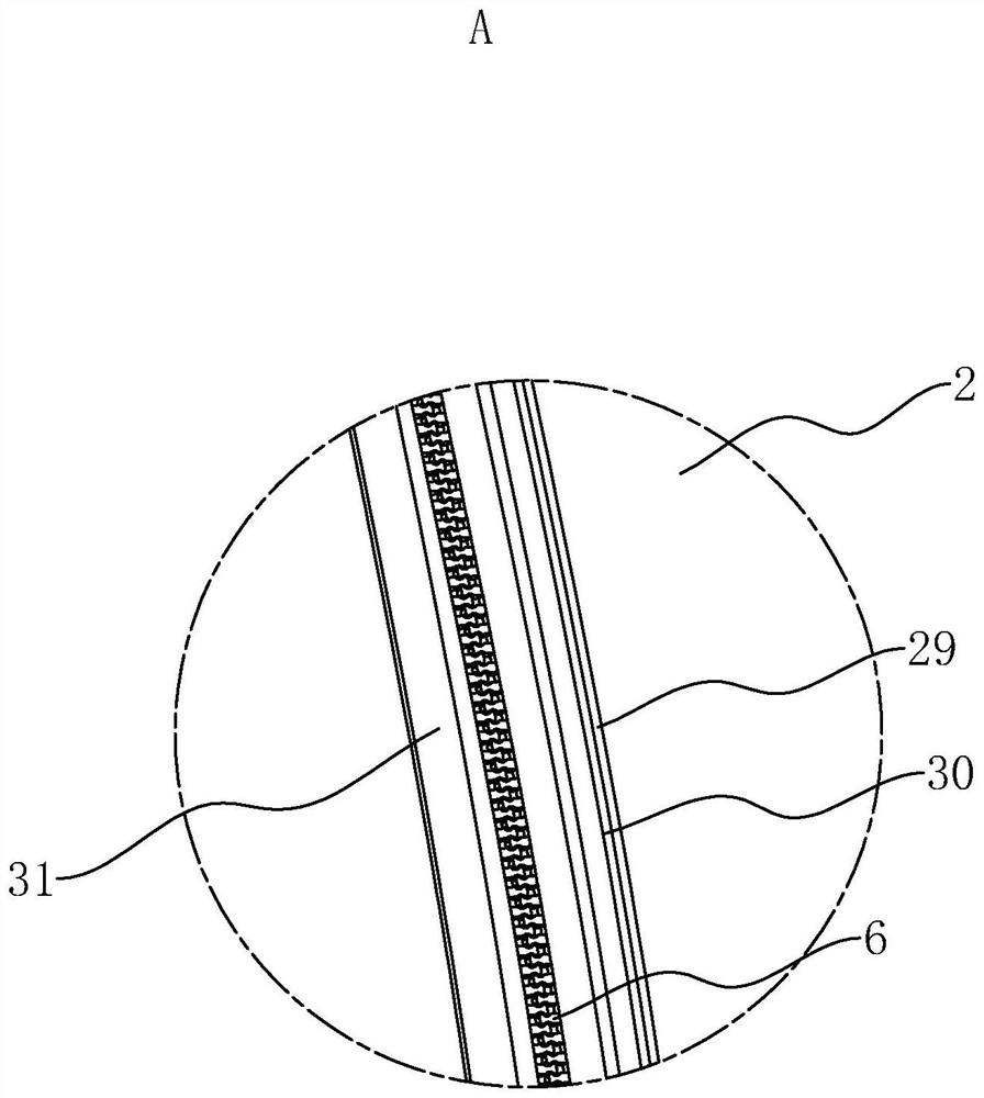 Protective garment convenient to assemble