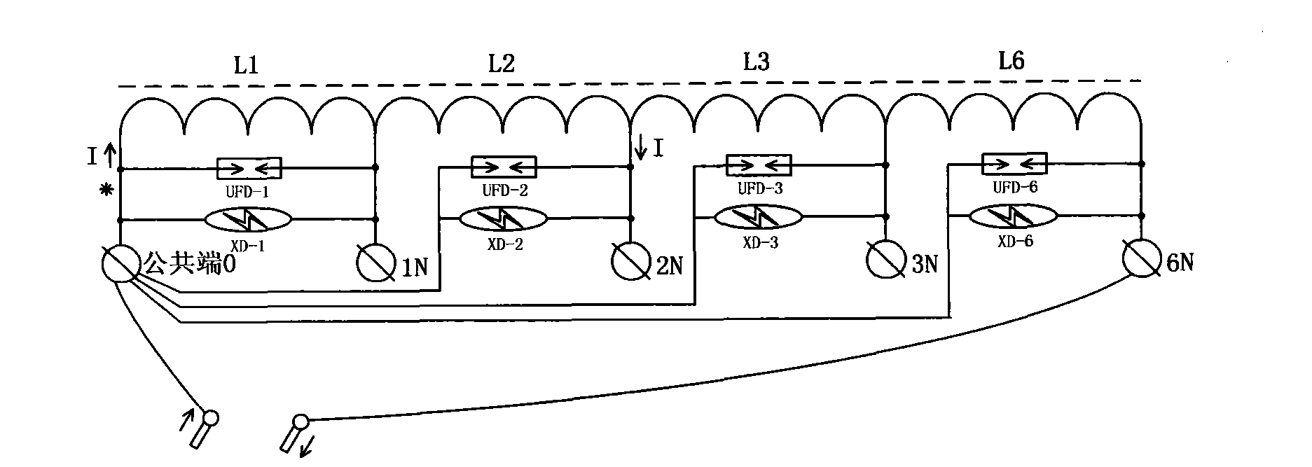 Acquiring and amplifying device of passive AC micro-current