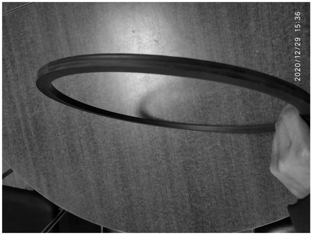 Steel wire rubber for tire based on isoprene rubber and tire rim based on isoprene rubber