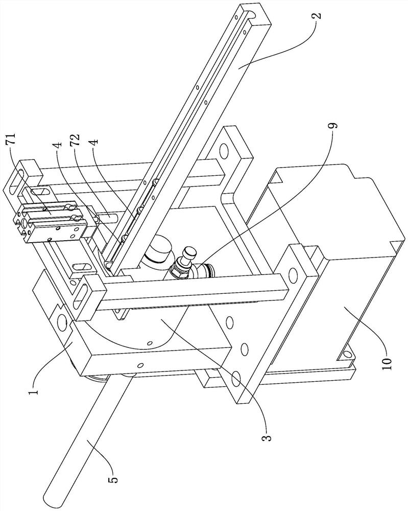 Screw distributing device