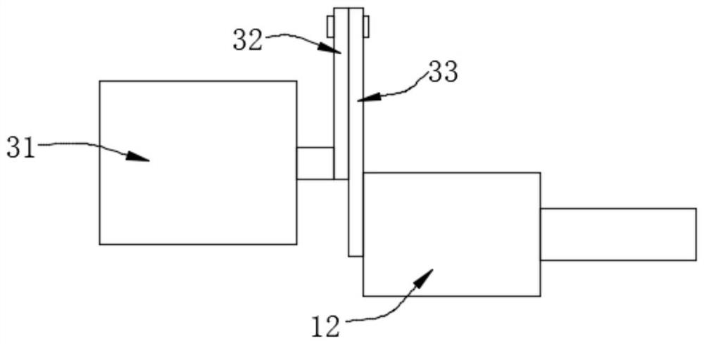 Straw cutting and arranging device and using method thereof