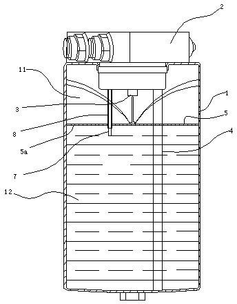 Carbonizing tank with atomizing device for soda water machine