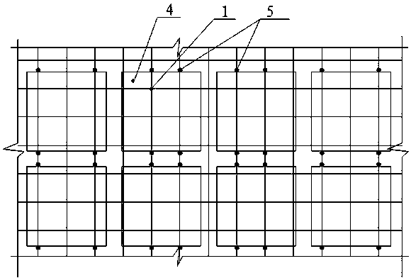 Thin-wall square box rib-free and accurate positioning hollow floor construction method