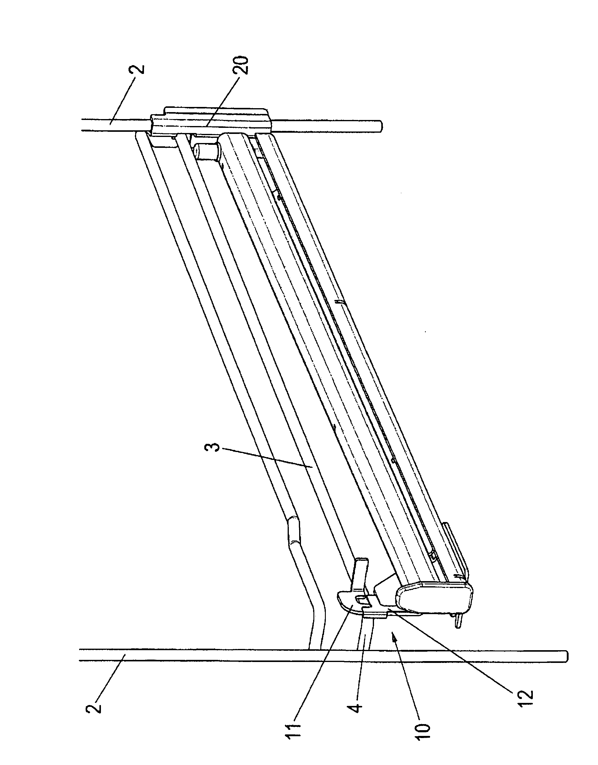 Connecting device for fixing a pull-out guide to a side grate