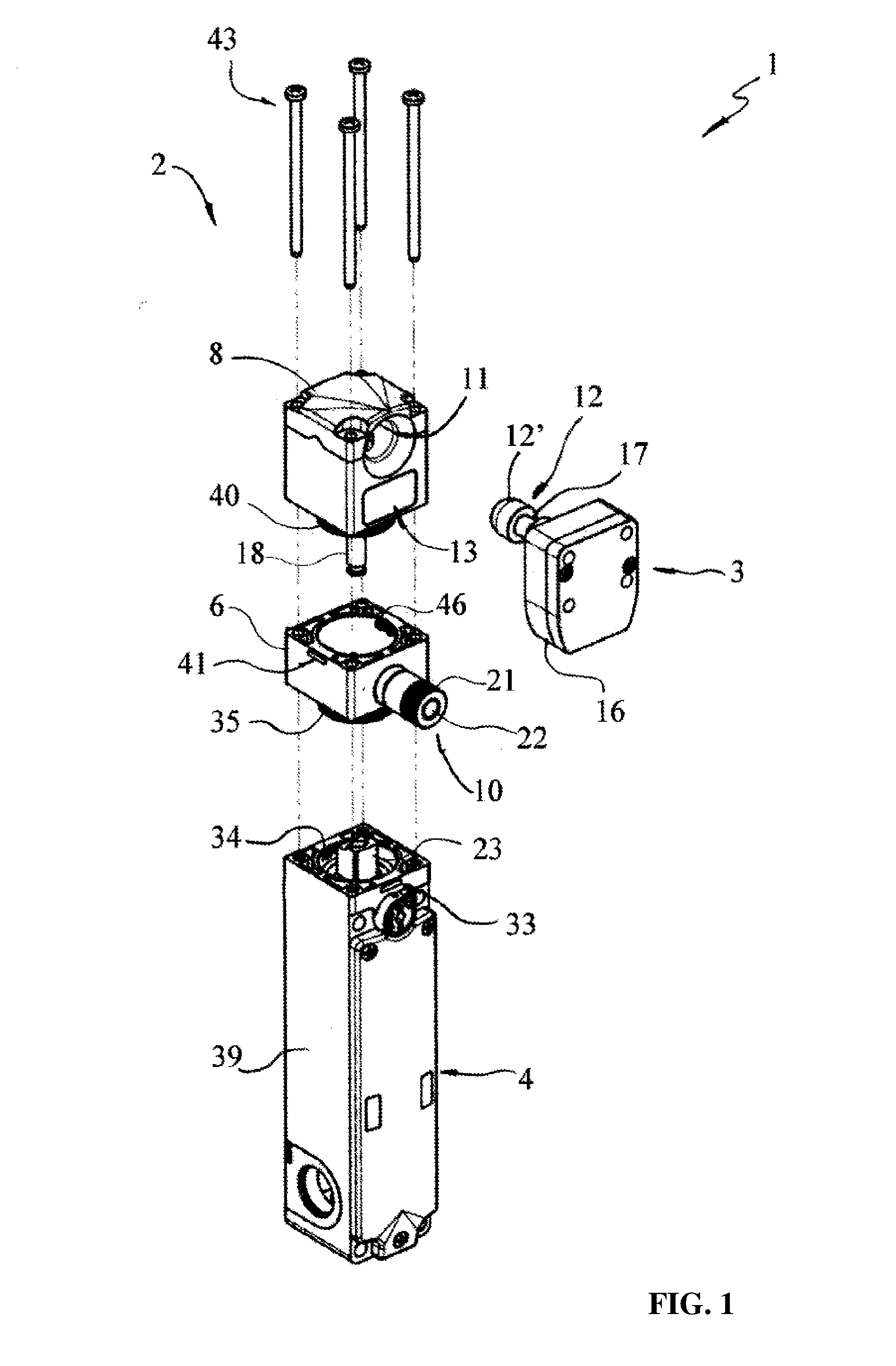 Hand-operated safety switch with time delay