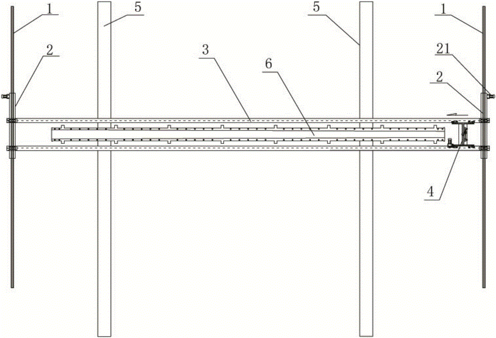 Mechanical type automatic equipment for clearing inner cavity of casting steel mold of cement telegraph pole