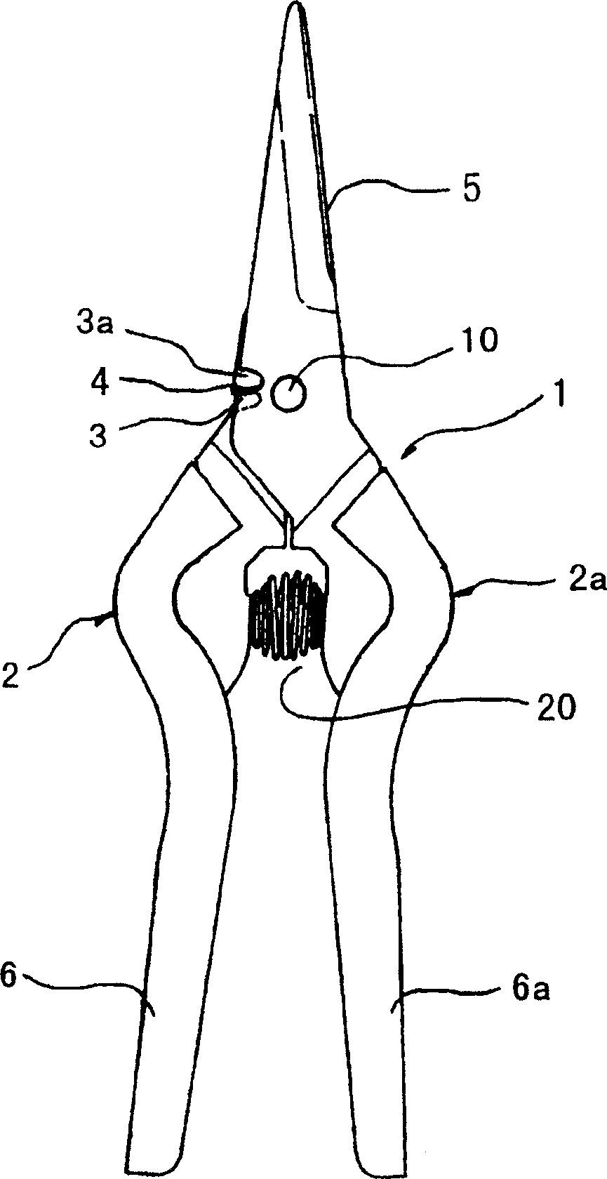 Scissors with metal wire cutting function