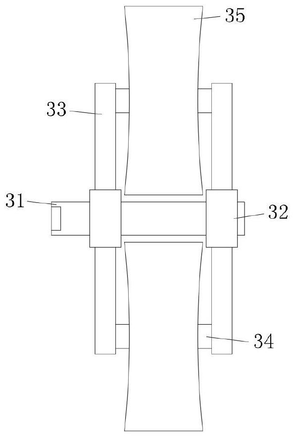 Cable reel moving device for shipborne mobile emergency denial vehicle