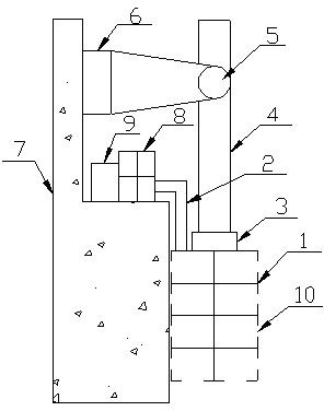 Device for reducing ice load of ocean engineering structure by utilizing hydrothermal solution spraying unit