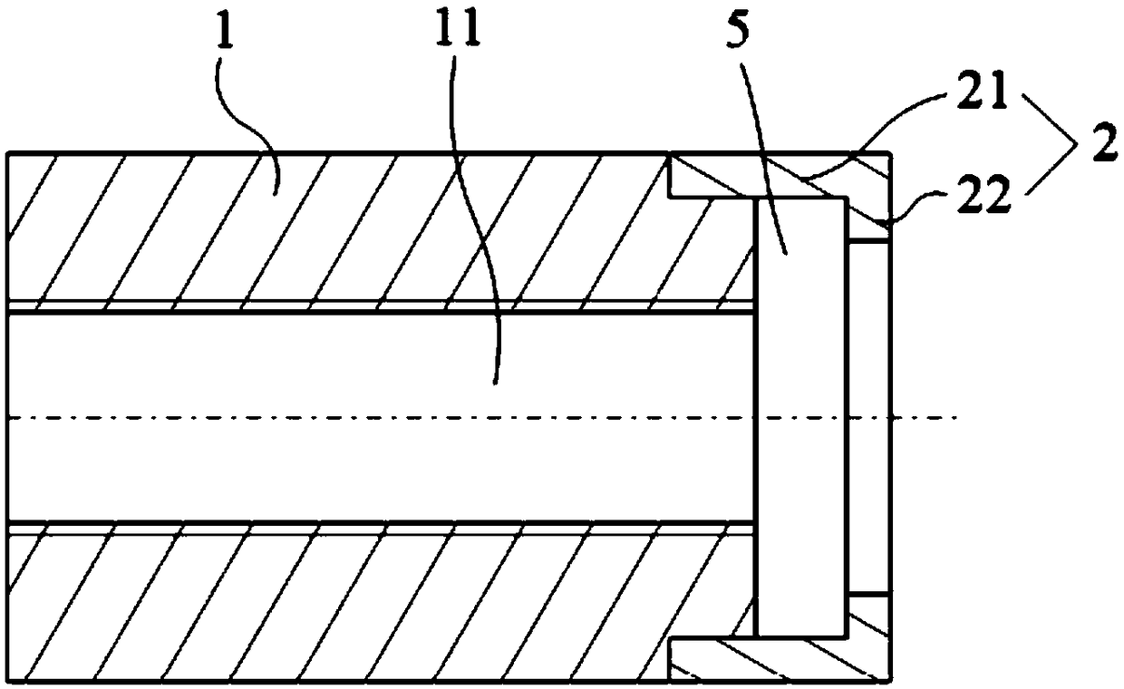 Threaded sleeve assembly for tow hitch assembly and vehicle having same