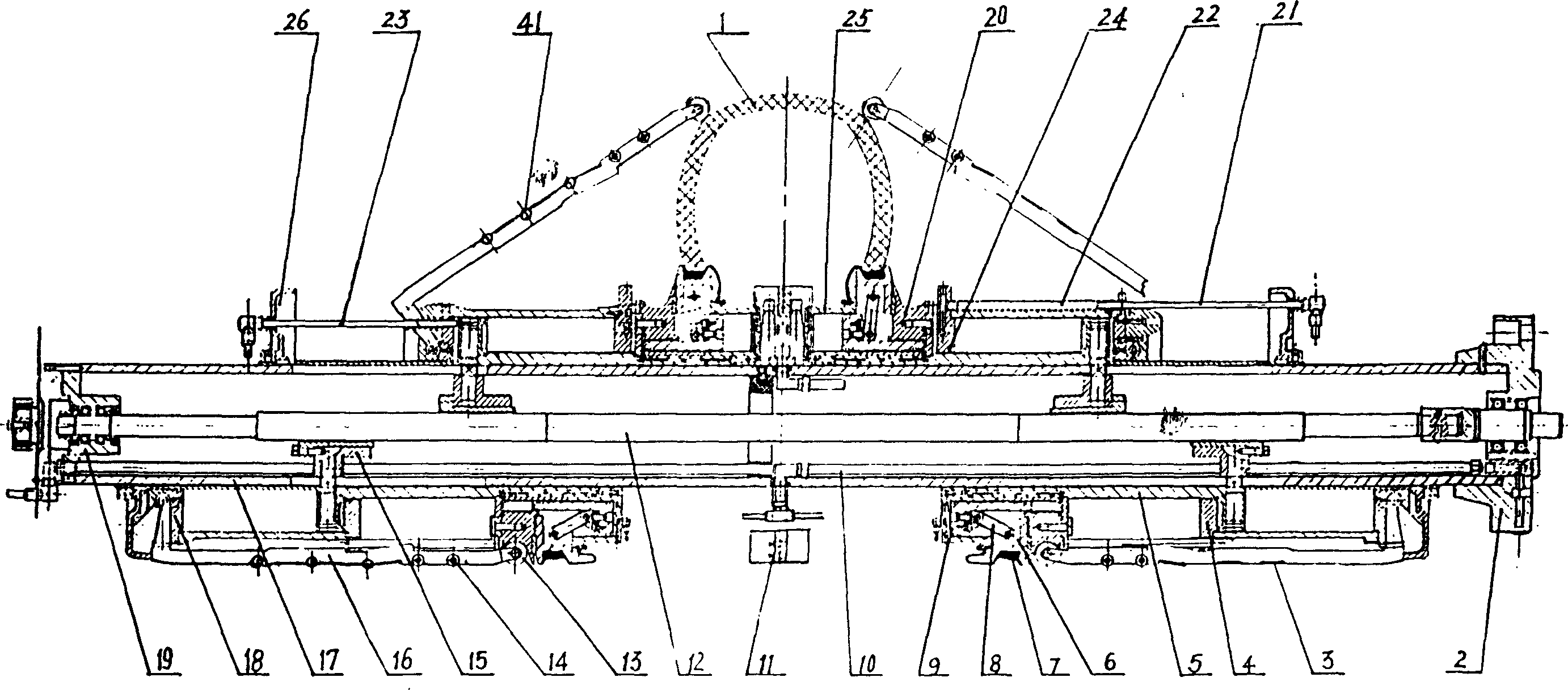 Formation drum of automatic back-edging roller press