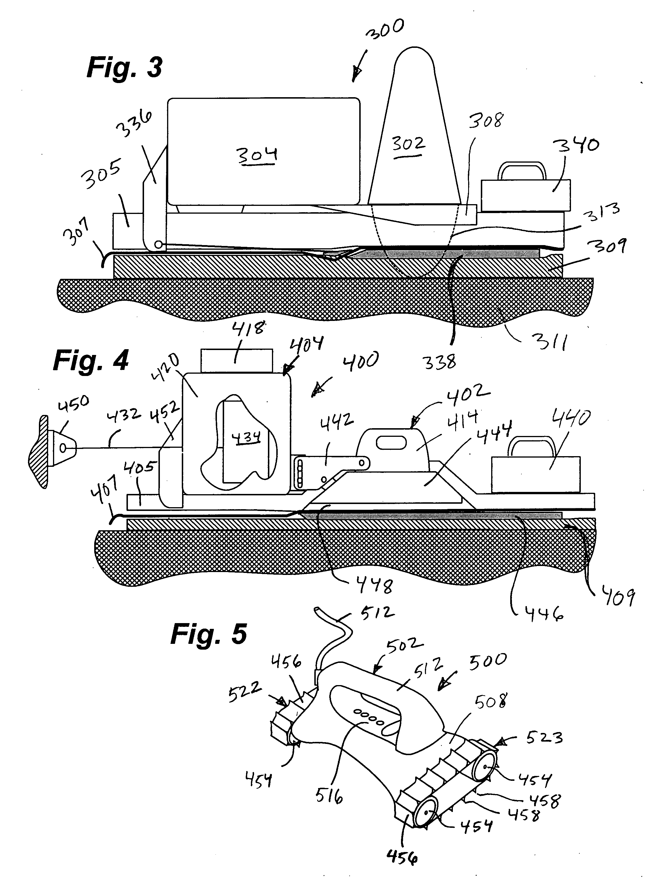 Seaming iron with automatic traction