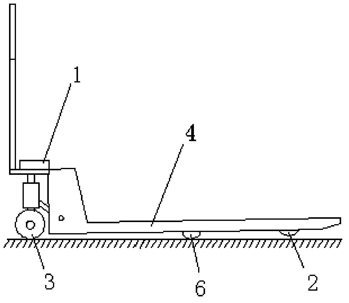 Tray truck with auxiliary supporting wheel device