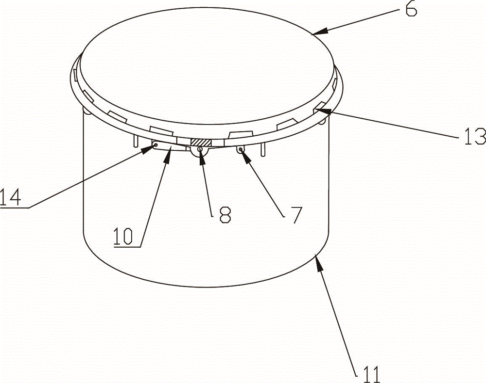Locking structure for round plastic container