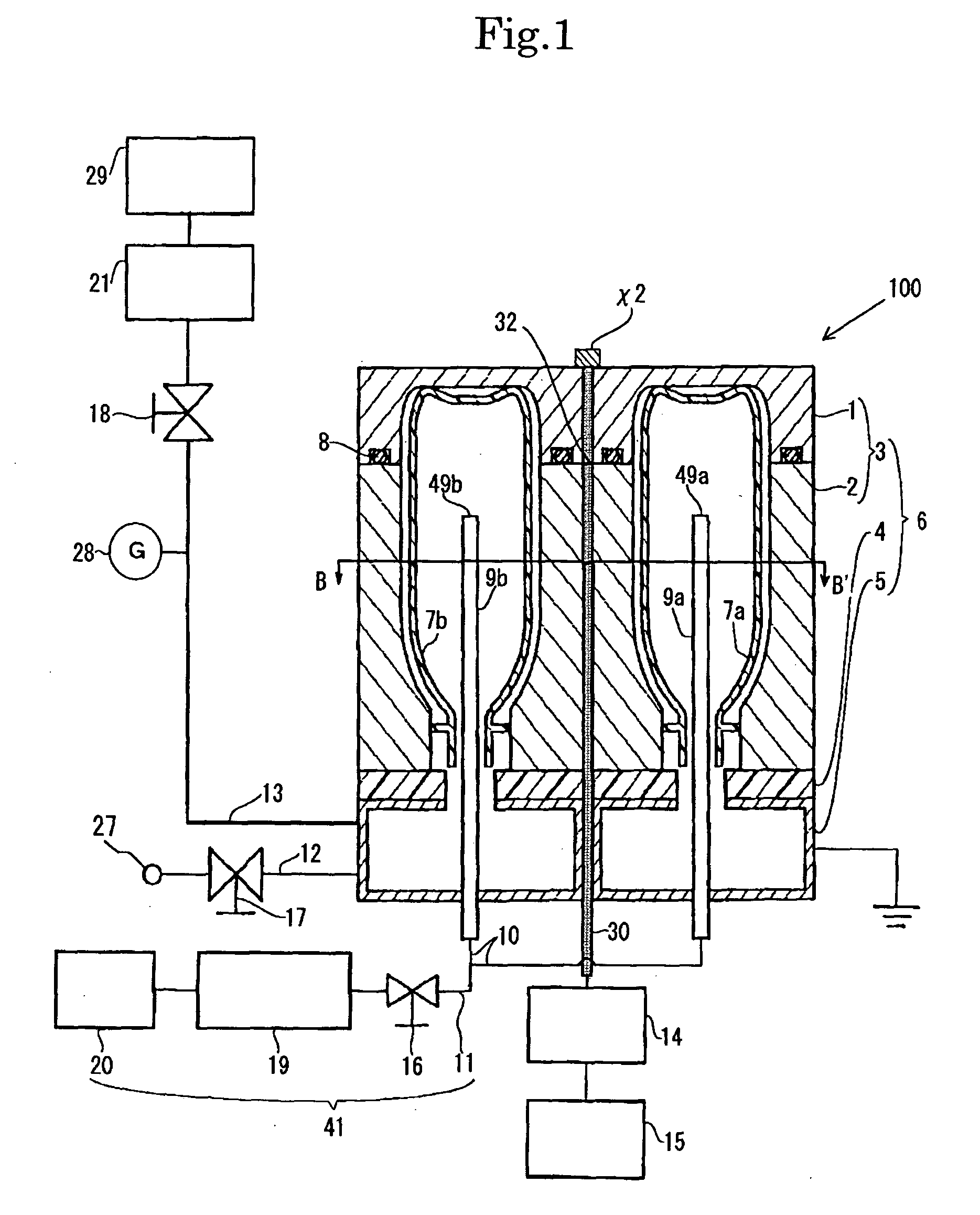 Production device for dlc film-coated plastic container and production method therefor