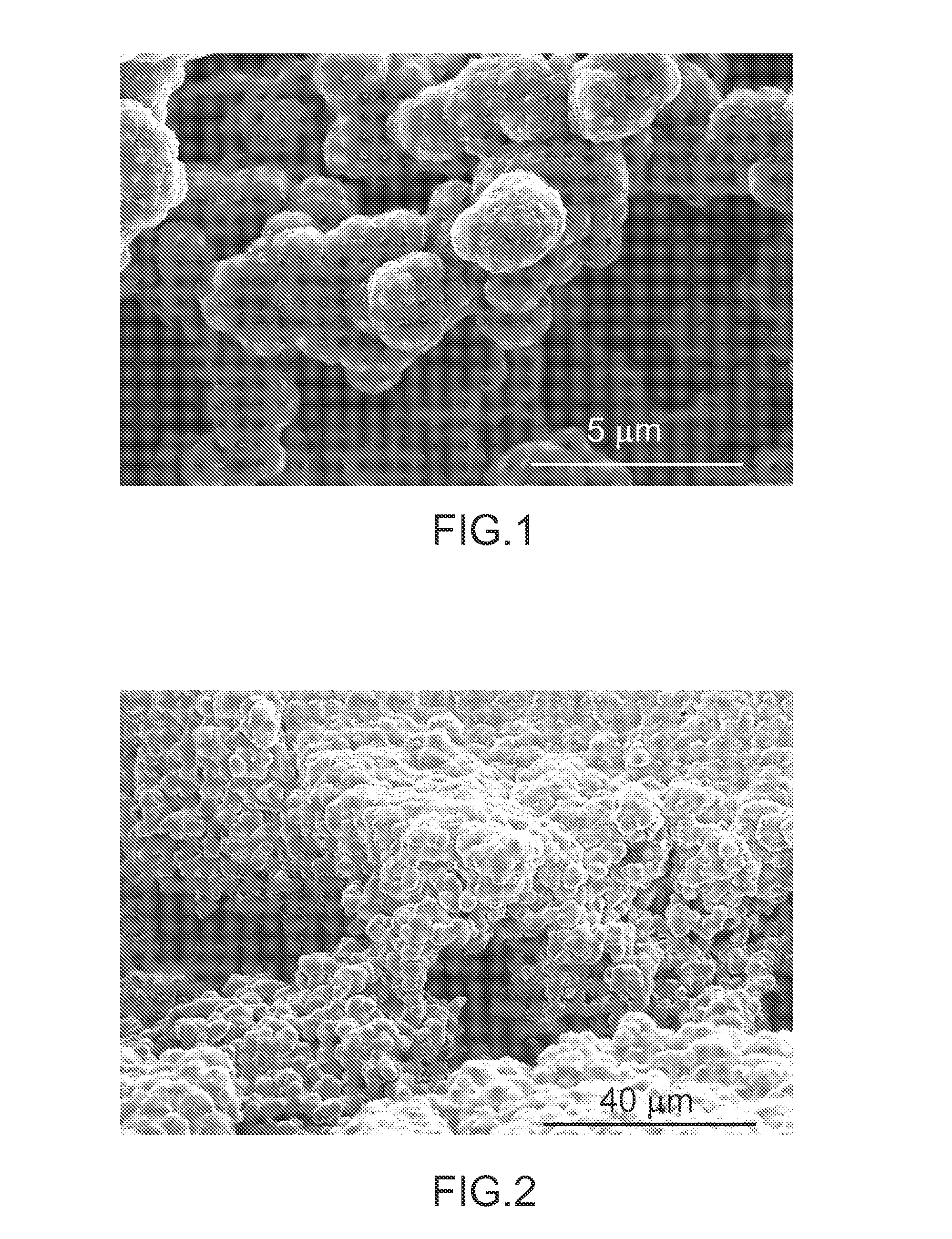 Method for manufacturing a porous synthetic diamond material
