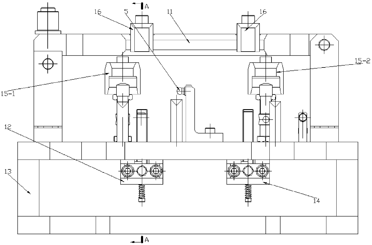 A tool for processing multiple guide vanes of large gas turbines