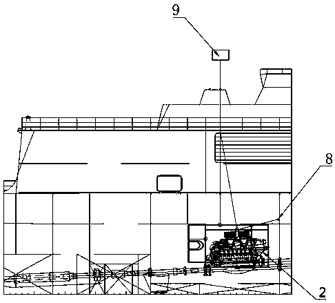 A method for getting out of the cabin for the overhaul of the ship's main engine