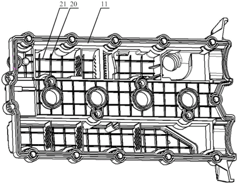 Engine cylinder head guard and engine assembly