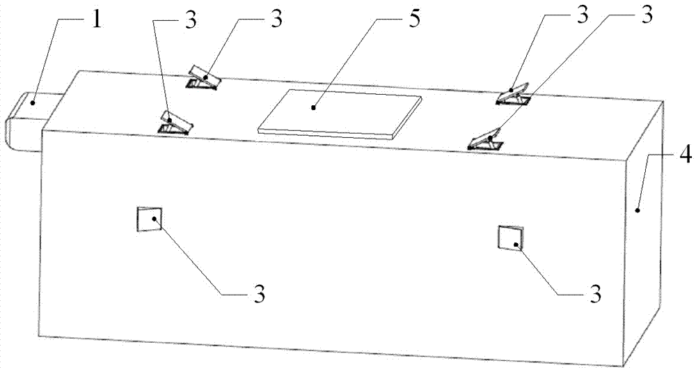 A compartment of a bulk grain transport vehicle with forced ventilation and natural ventilation