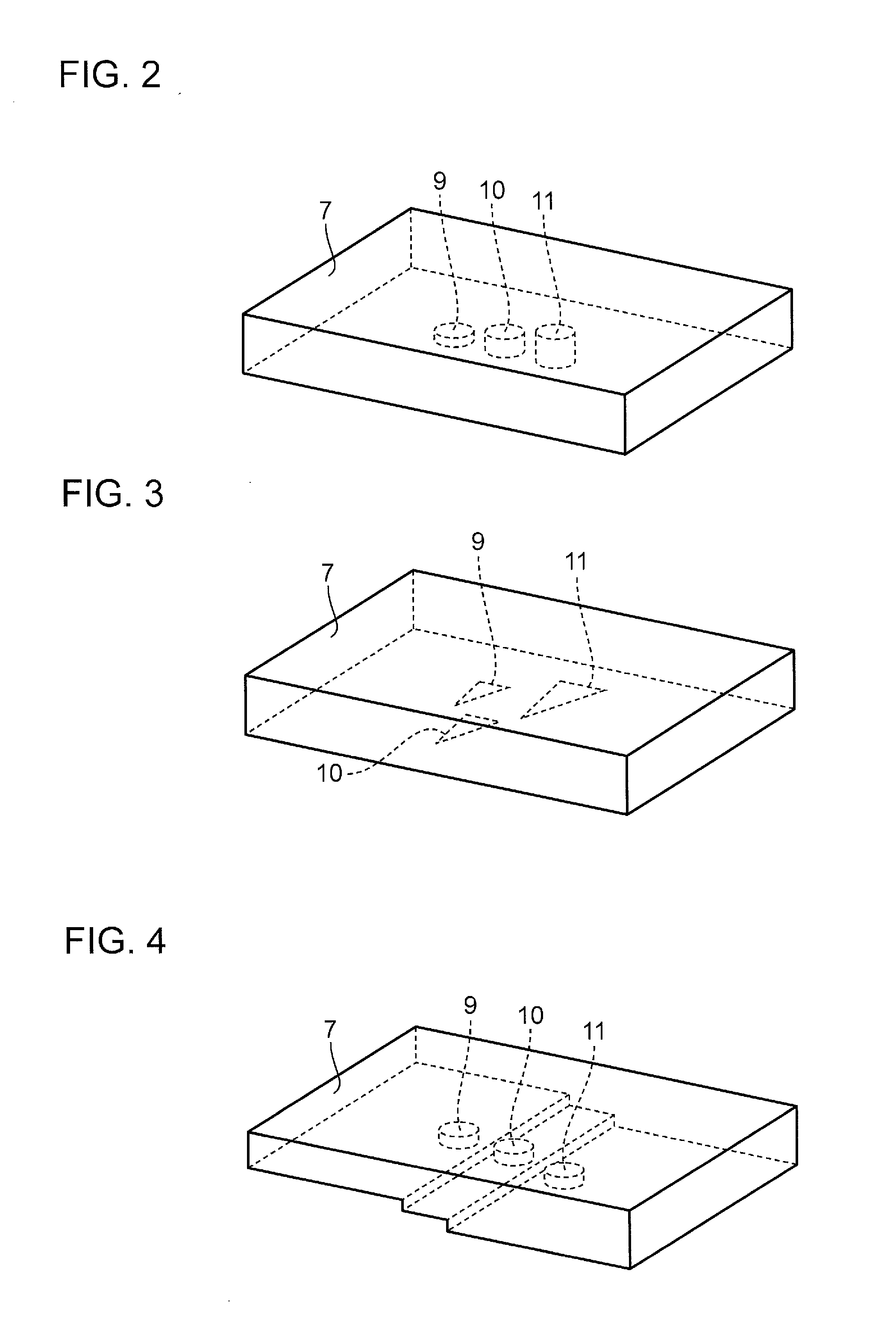 Optical information device, optical disc driving device, optical information recording device, optical information reproducing device, gap control method, and optical pickup