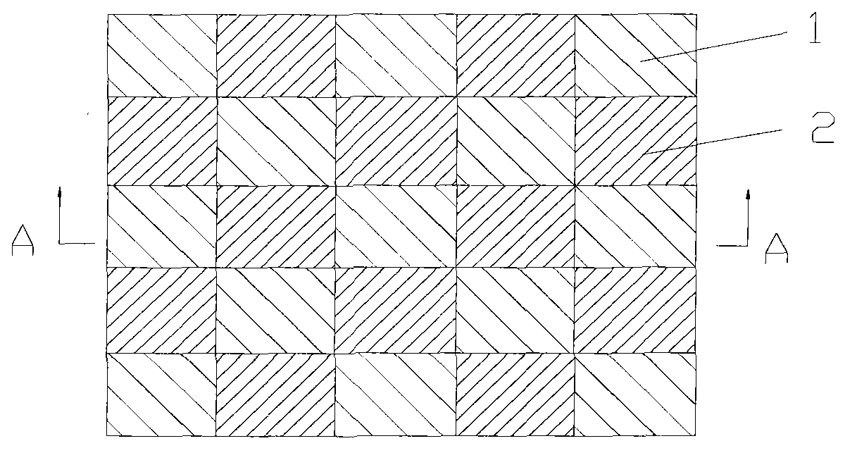 Moisture-diversion permeable plaid fabric