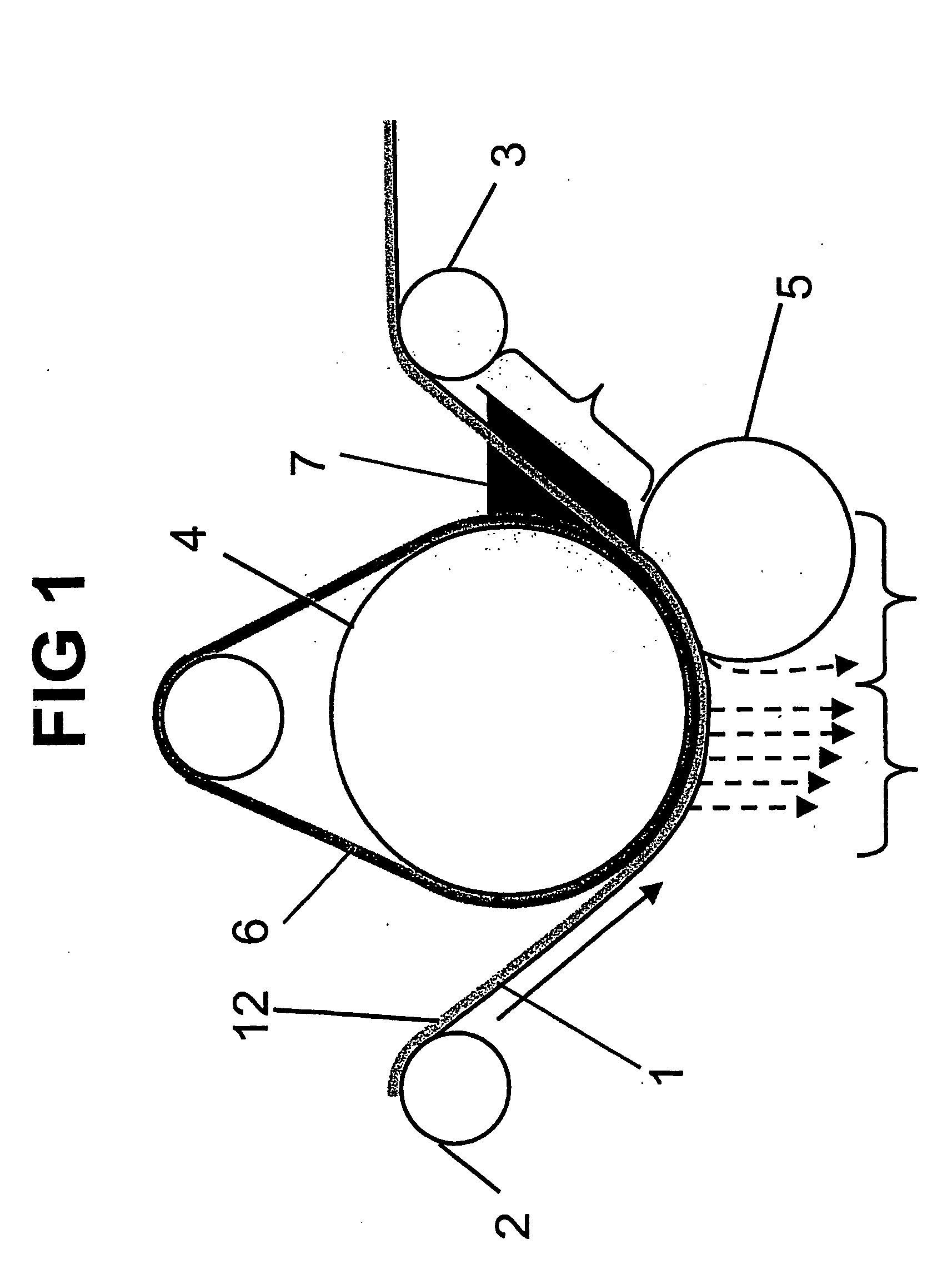 Process and arrangement for replacing intra-fiber liquid in fibers with a replacement liquid