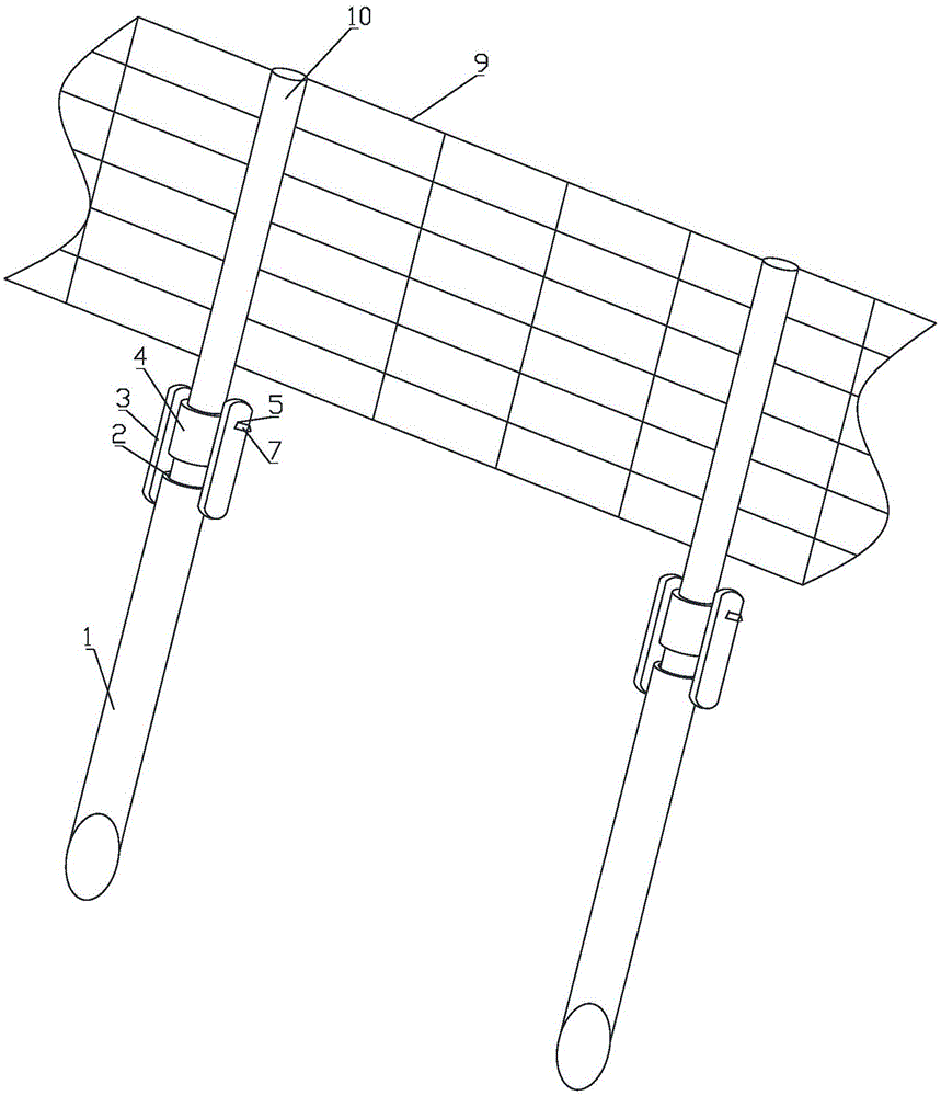 Wire fencing rotating passing mount