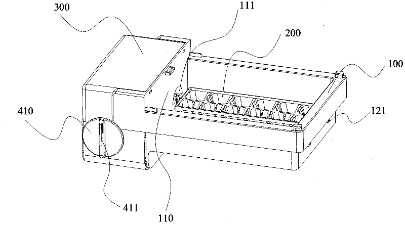 Door type manual ice maker and refrigerator with same