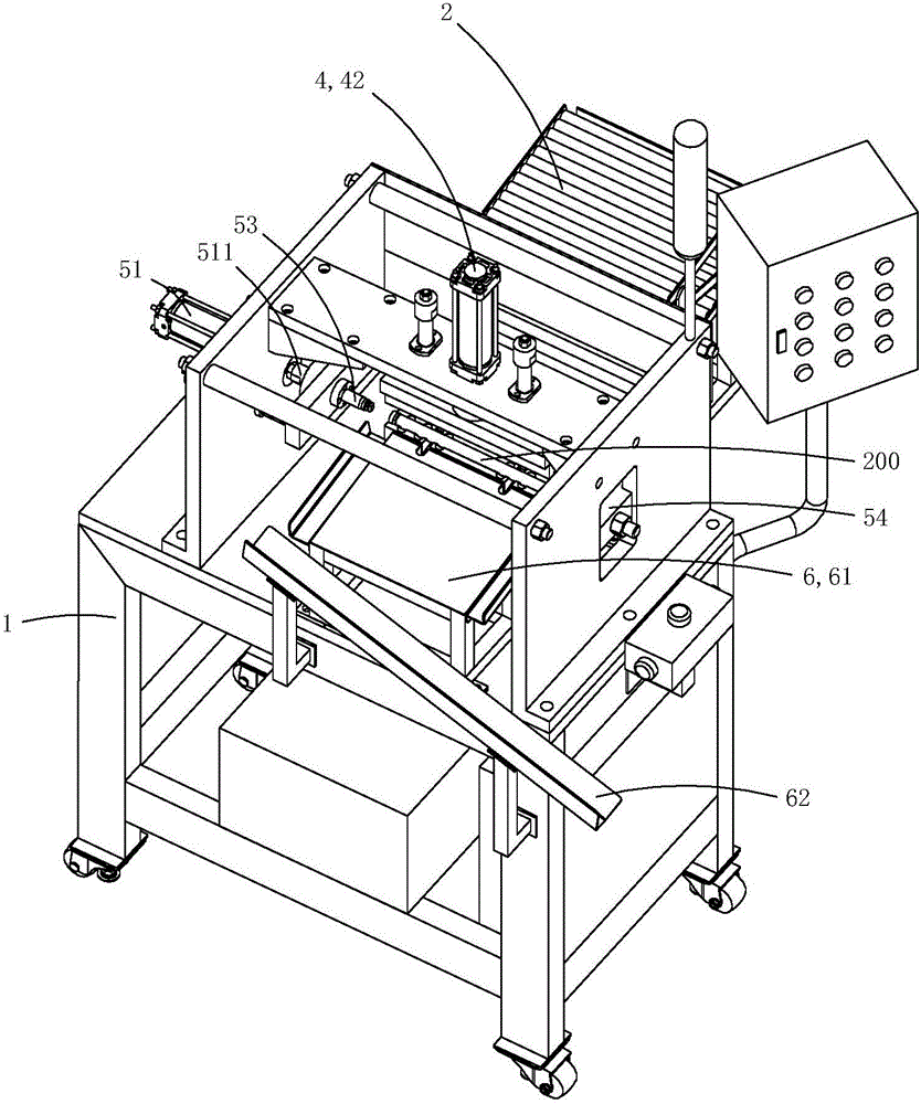 Electric splicing tube flaring machine capable of feeding materials automatically