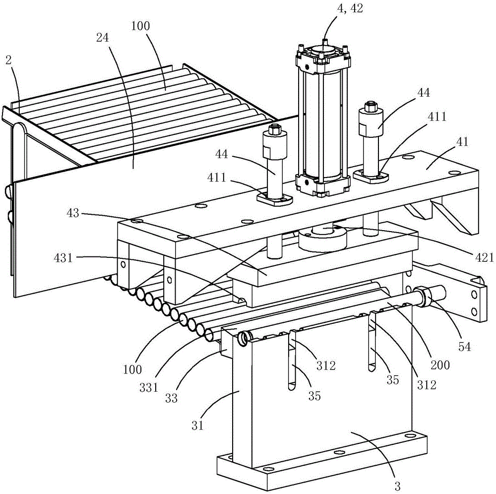 Electric splicing tube flaring machine capable of feeding materials automatically