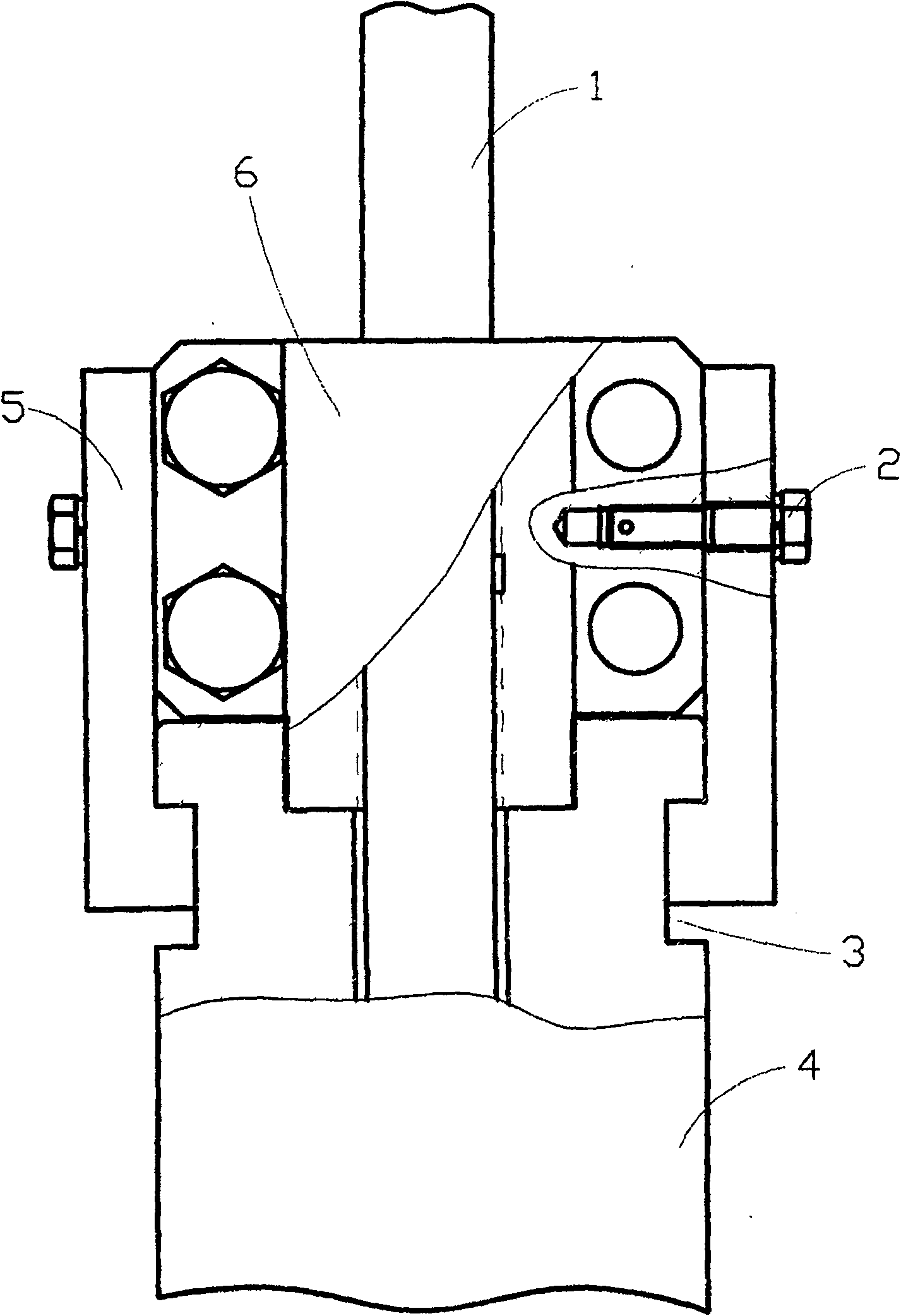 Screw pump ground driven slips anti-releasing device