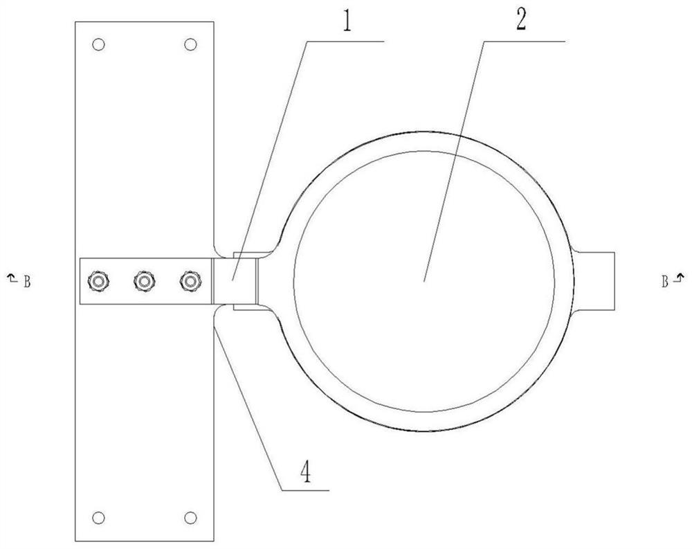 Auxiliary fixing device for linear cutting of spherical gas cylinder support lug