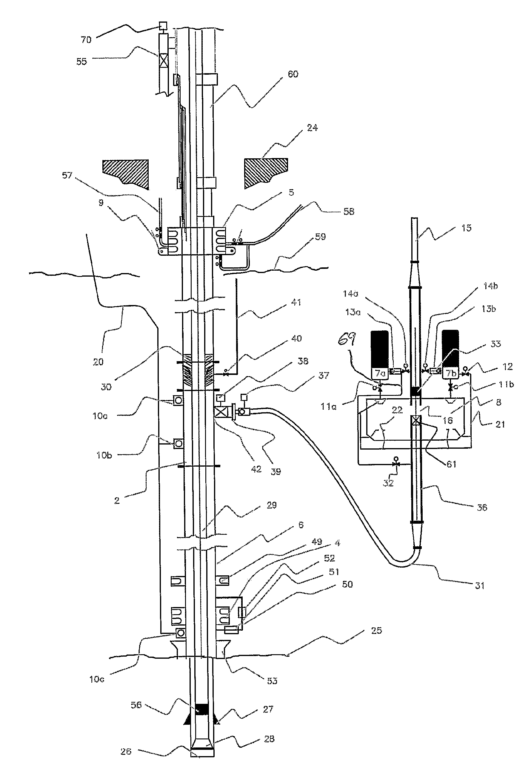 Arrangement and method for controlling and regulating bottom hole pressure when drilling deepwater offshore wells