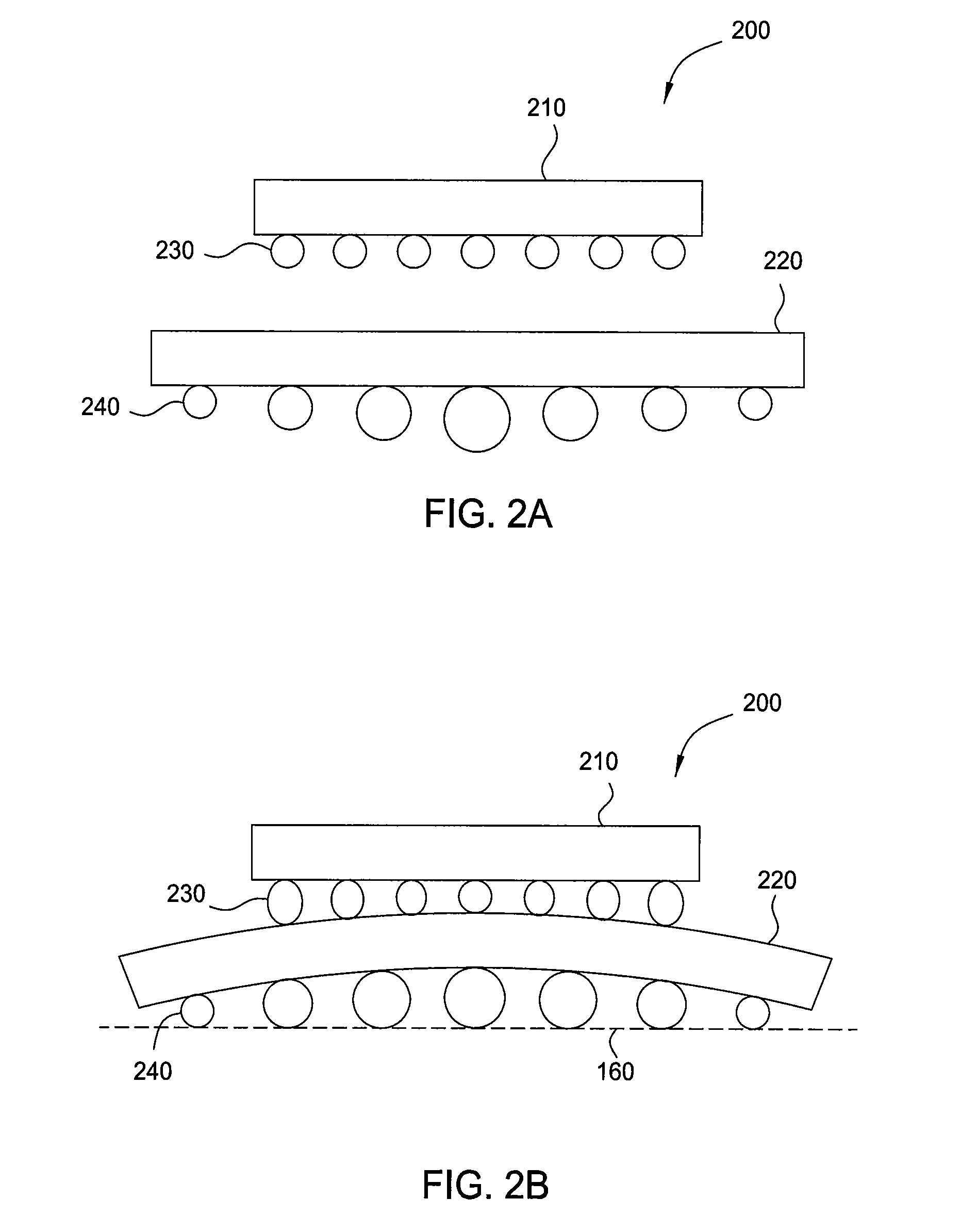 Variable-size solder bump structures for integrated circuit packaging