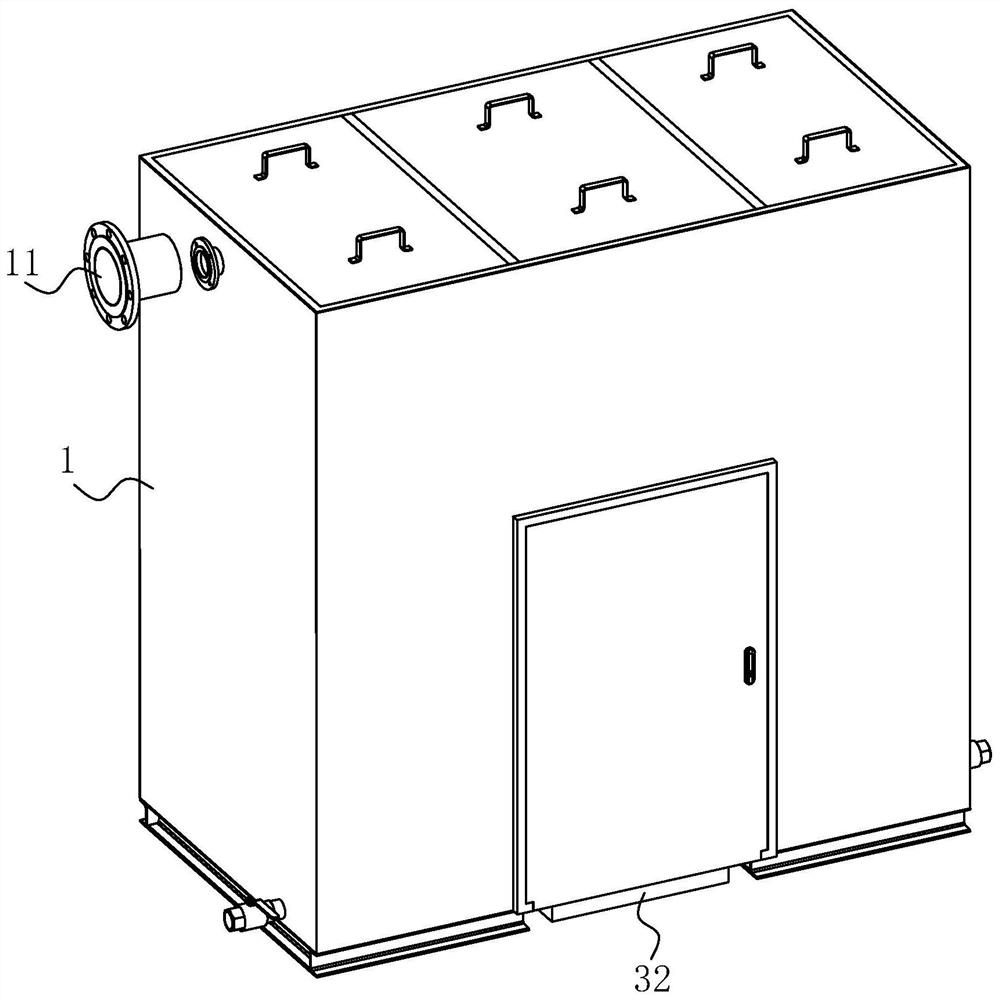 A high-efficiency oil-water separation device