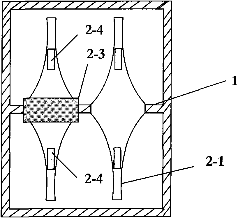 Magnetoelectric transducer based on double-tuning-fork variable amplitude resonance structure